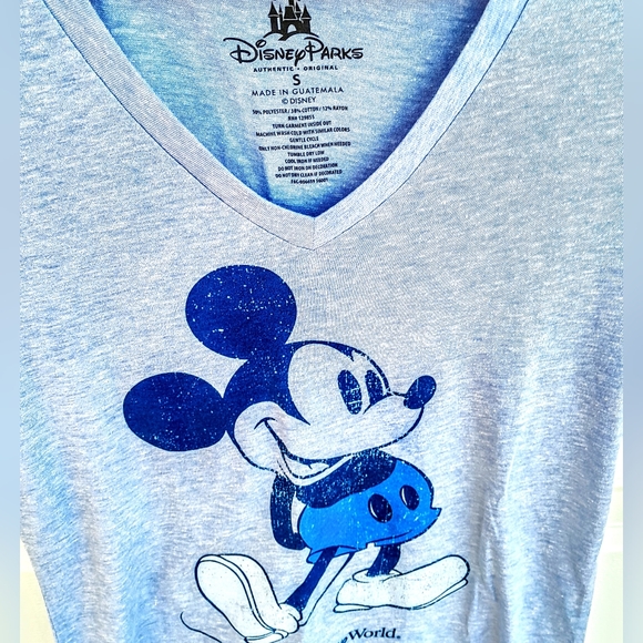 Mickey Mouse, Disney Park exclusive women’s V-neck Tee SMALL-NEW W/TAG - Picture 2 of 3